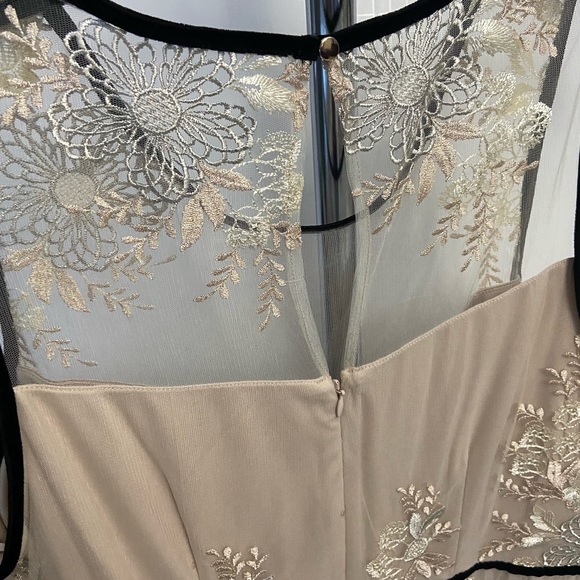 Julia Jordan Formal dress - Picture 8 of 17